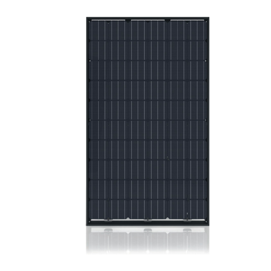 Gezin met zonnepanelen